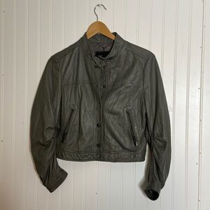BCBG MAXAZRIA Gray Real Leather Motorcycycle Cropped Jacket Size Small